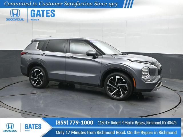 Gray 2024 Mitsubishi Outlander SUV / Crossover All-Wheel Drive Continuously Variable Transmission