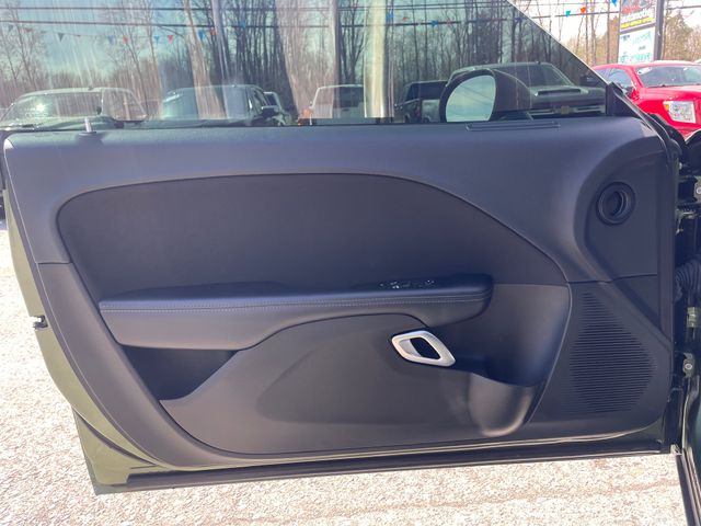 2022 Dodge Challenger R/T - Green exterior view 9