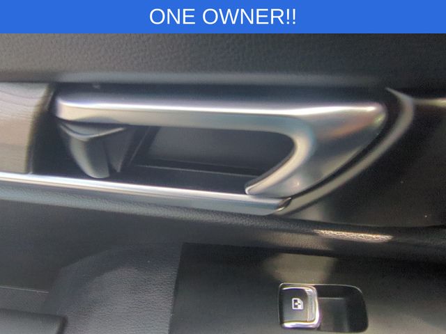 Used 2022 Green Kia EX image 35