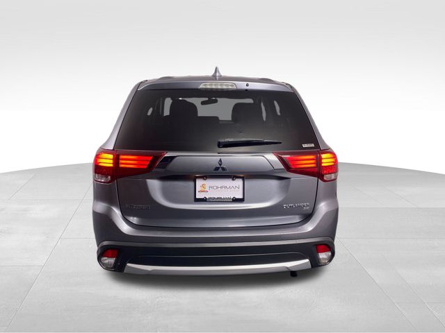 2017 Mitsubishi Outlander SE 28