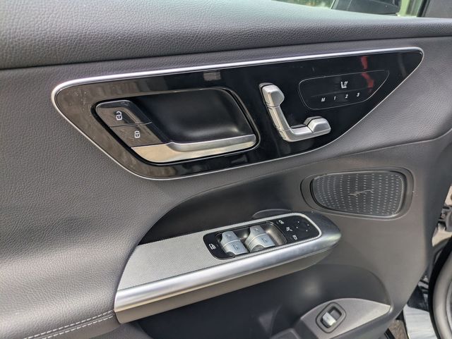 Used 2025 Mercedes-benz GLC SUV