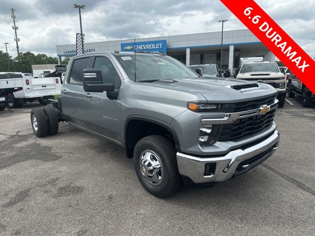 Sterling Gray Metallic 2026 Chevrolet Silverado 3500HD Pickup Truck Four-Wheel Drive Automatic