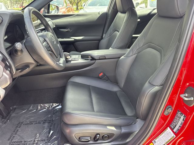 2025 Lexus UX - $37,998