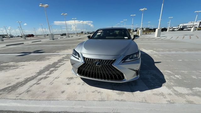 2025 Lexus ES - $46,788