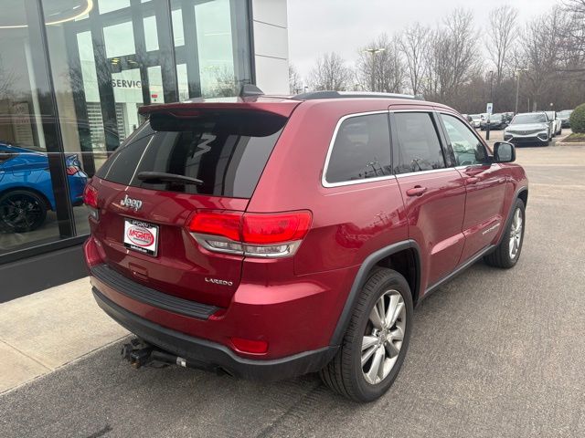 Used 2015 Red Jeep Laredo image 2