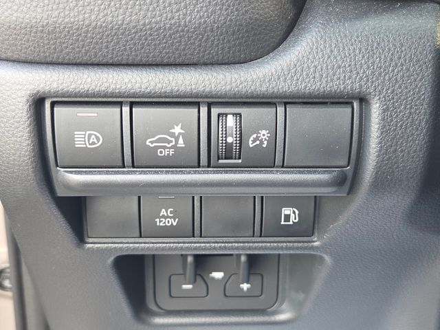 Used 2025  Toyota 1958 image 25
