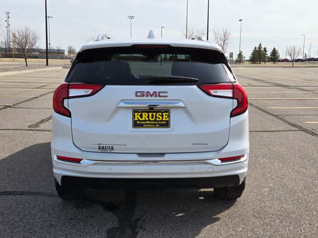 2024 GMC Terrain AWD Denali