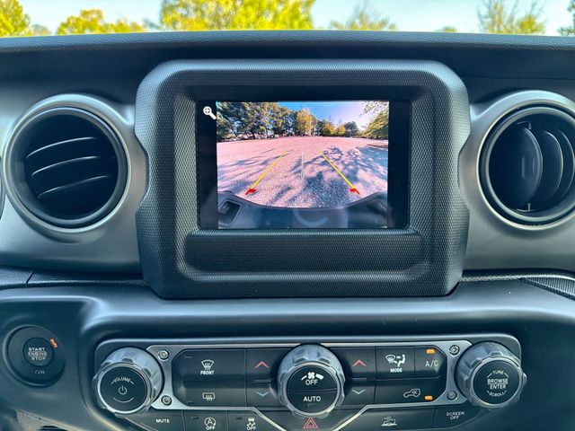 Used 2021 Green Jeep Willys image 17