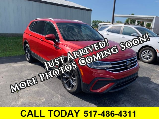 Kings Red Metallic 2023 Volkswagen Tiguan SUV / Crossover Front-Wheel Drive 8-Speed Automatic