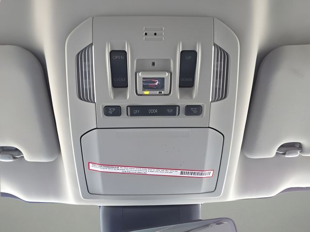 Used 2022 Toyota Highlander Hybrid SUV