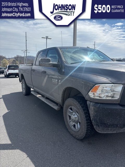 2015 RAM 3500 Tradesman Crew Cab LB 4WD