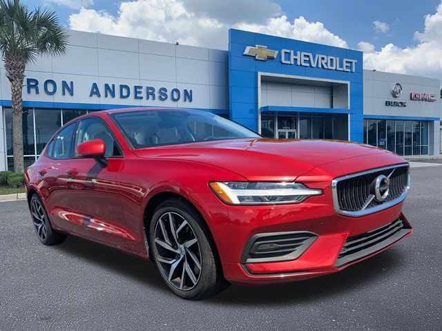 2019 Volvo S60 T6 Momentum AWD