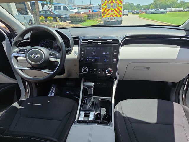 Used 2022 Quartz White Hyundai SEL image 10