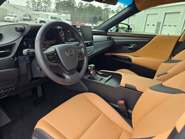 2025 Lexus ES 350:44446A1