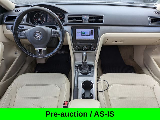 2014 Volkswagen Passat 1.8T SE