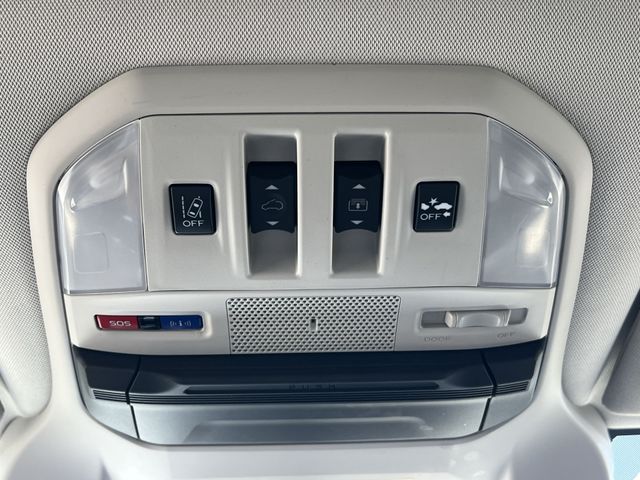 Used 2022 White Subaru Limited image 32