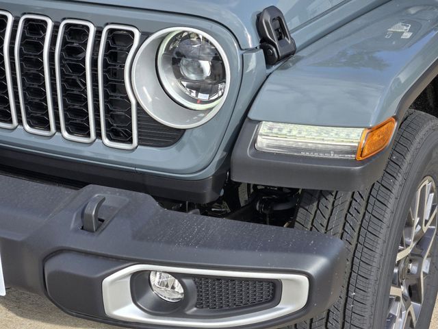 2024 Jeep Wrangler Sahara 5