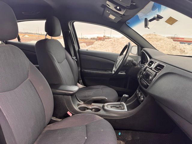 2013 Chrysler 200 Touring