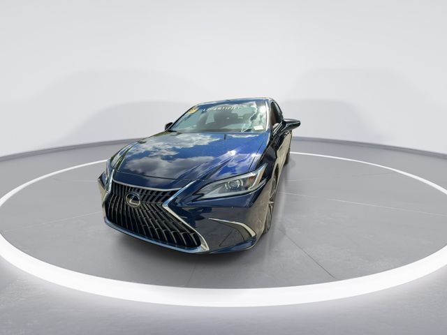 2025 Lexus ES - $43,998