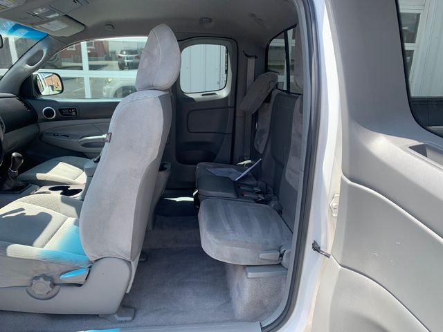 Used 2011 Toyota Tacoma Truck