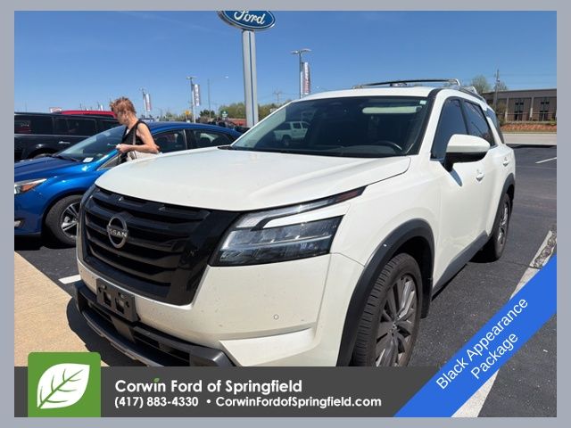 Pearl White Tricoat 2023 Nissan Pathfinder SL 4WD SUV / Crossover All-Wheel Drive 9-Speed Automatic