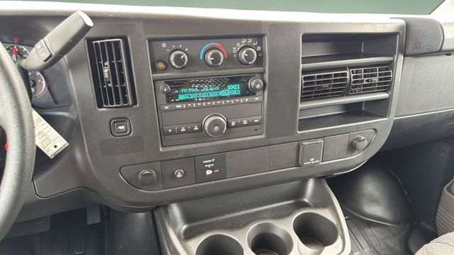 Used 2025 White Chevrolet Work Van image 25