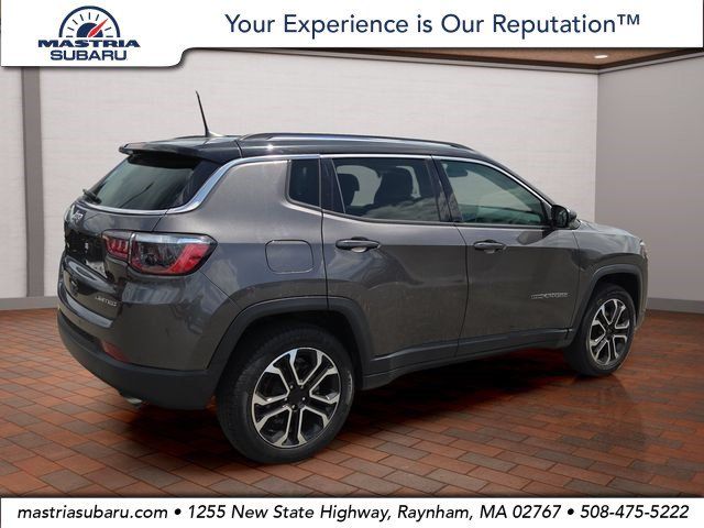 Gray (Granite Crystal Metallic Clearcoat) 2022 Jeep Compass SUV / Crossover Four-Wheel Drive 9-Speed Automatic