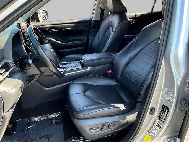 Used 2020 Toyota Highlander SUV
