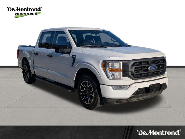 Used 2021 White Ford XLT image 3