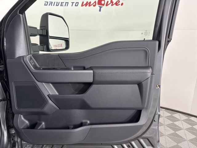 2025 Carbonized Gray Metallic Ford F-150 XLT 4X4 Truck