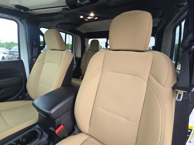 2023 Jeep Gladiator Sport S:46141A