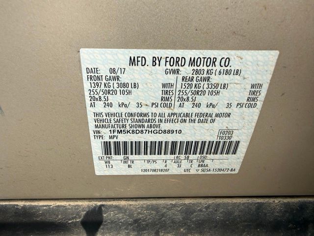 2017 White Gold Metallic Ford Explorer XLT 4X4 SUV