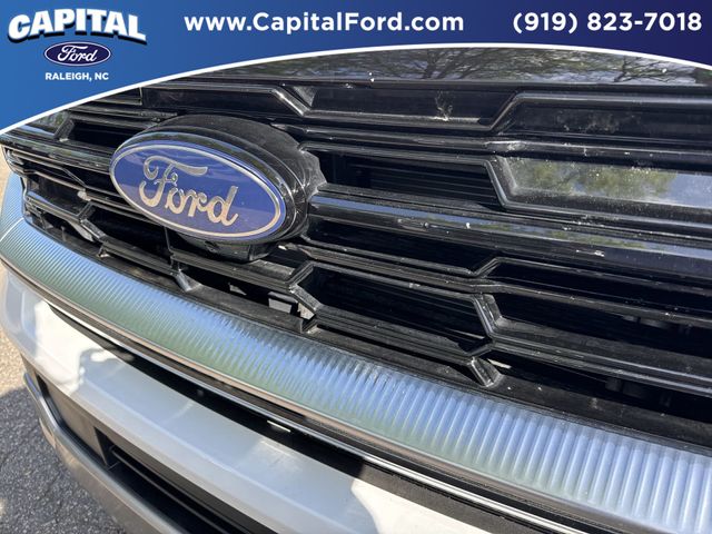 Certified Used 2025 Oxford White Ford Platinum image 10