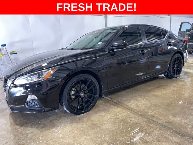 2022 Nissan Altima 2.5 SR FWD