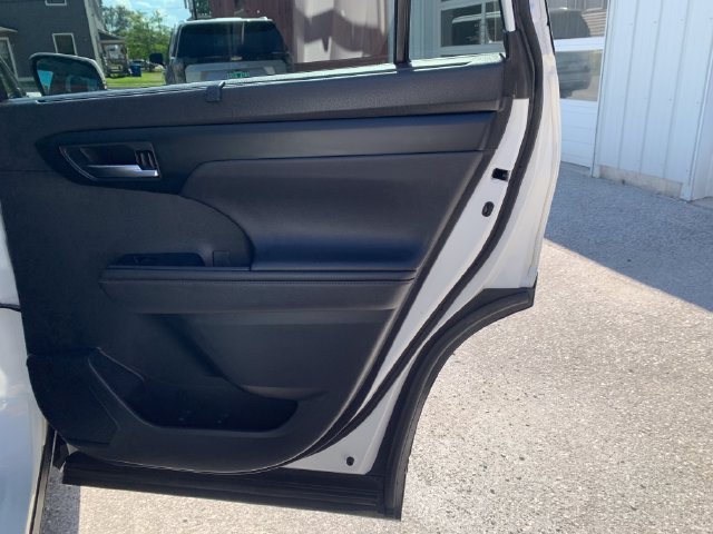 Used 2020 Toyota Highlander SUV