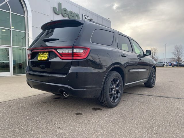 2026 Dodge Durango GT HEMI V8 - DB Black Crystal Clearcoat exterior view 5