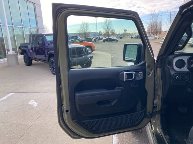 2026 Jeep Wrangler Willys - 41 exterior view 9