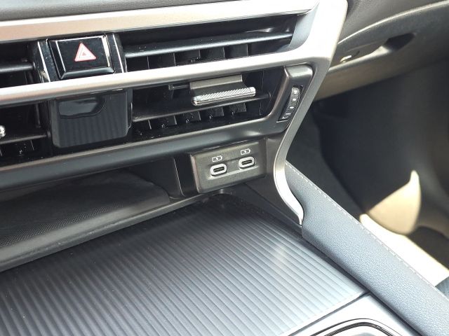 2024 Lexus RX 350 F Sport Handling:B02567