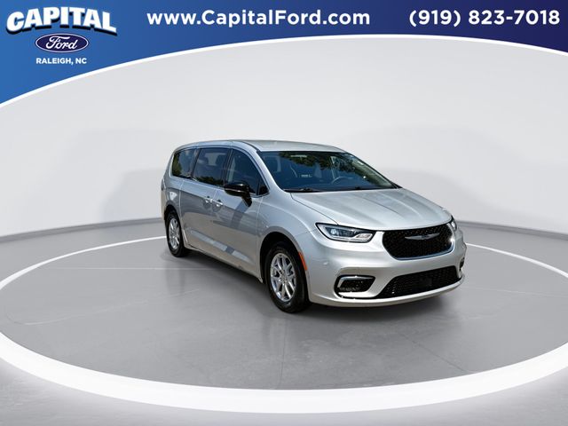 Silver Mist Clearcoat 2024 Chrysler Pacifica Touring L FWD Minivan Front-Wheel Drive 9-Speed Automatic