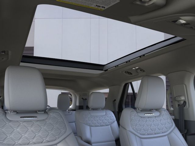 New 2026 White Ford Platinum image 22