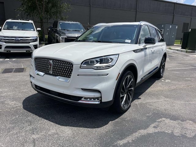 Used 2023 White Lincoln Reserve image 7