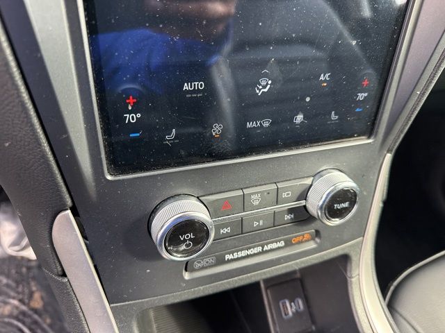 2024 Ford Edge SEL - Photo 23