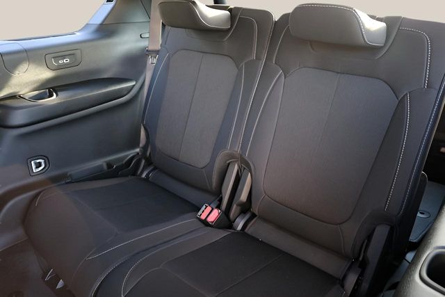 New Car 2025 Jeep Grand Cherokee L  Laredo For Sale Under $35,000 In Austin, Texas