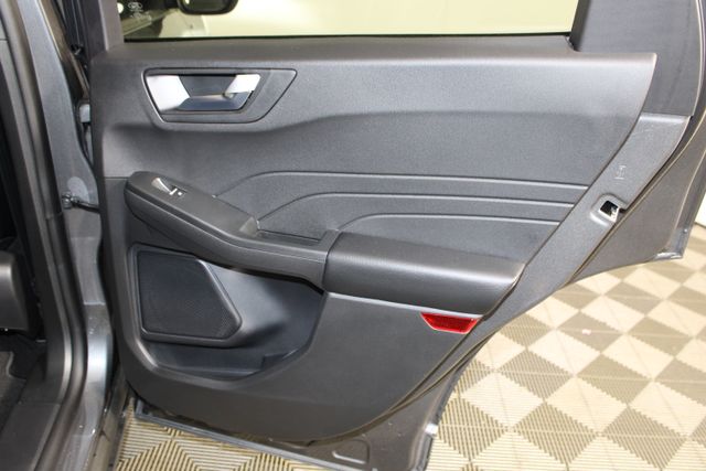 2025 Ford Escape ST-Line photo 18