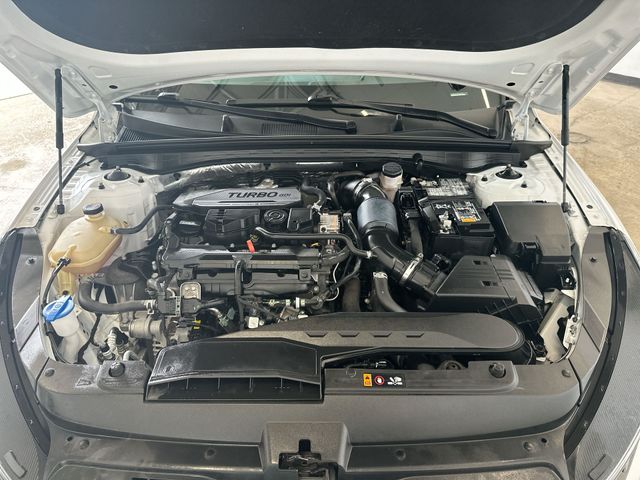 Used 2023 White Kia GT-Line image 19