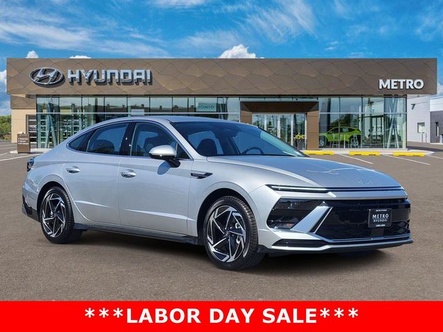 Silver 2026 Hyundai Sonata Sedan Front-Wheel Drive 8-Speed Automatic