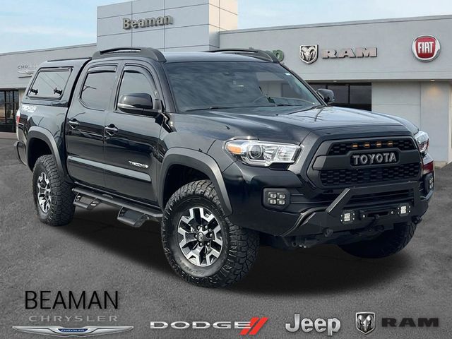 Midnight Black Metallic 2022 Toyota Tacoma Pickup Truck Four-Wheel Drive 6-Speed Automatic