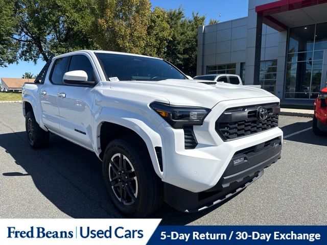 Ice Cap 2024 Toyota Tacoma Pickup Truck Four-Wheel Drive 8-Speed Automatic