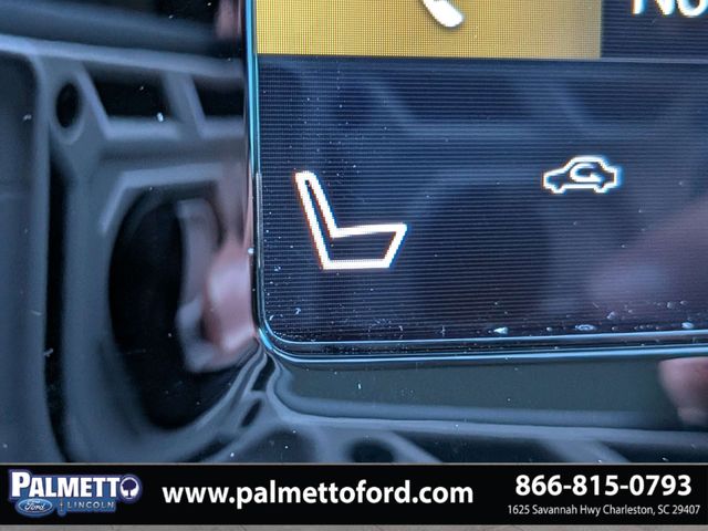 used 2019 Volvo XC40 car, priced at $22,998