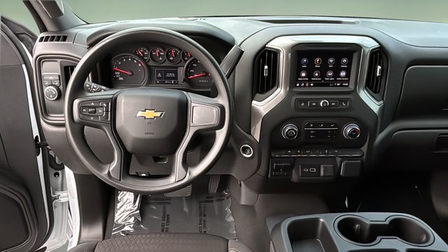 Used 2025 White Chevrolet Custom image 10